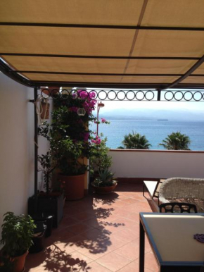 La mia terrazza sul mare a Messina